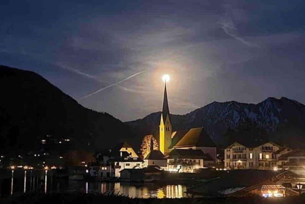 See- Und Bergblick In Bestlage Am Tegernsee Extérieur photo